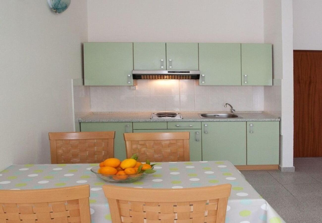 Apartments Filip Трогир Экстерьер фото
