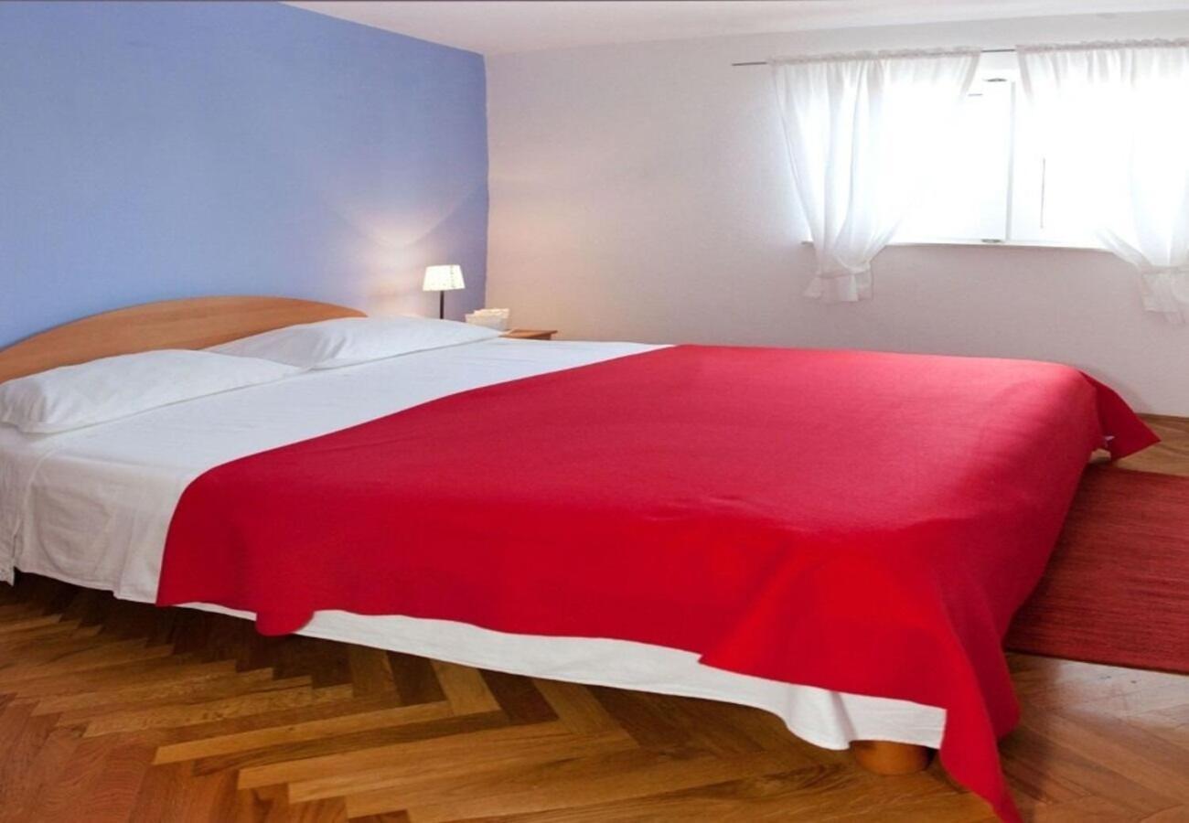 Apartments Filip Трогир Экстерьер фото