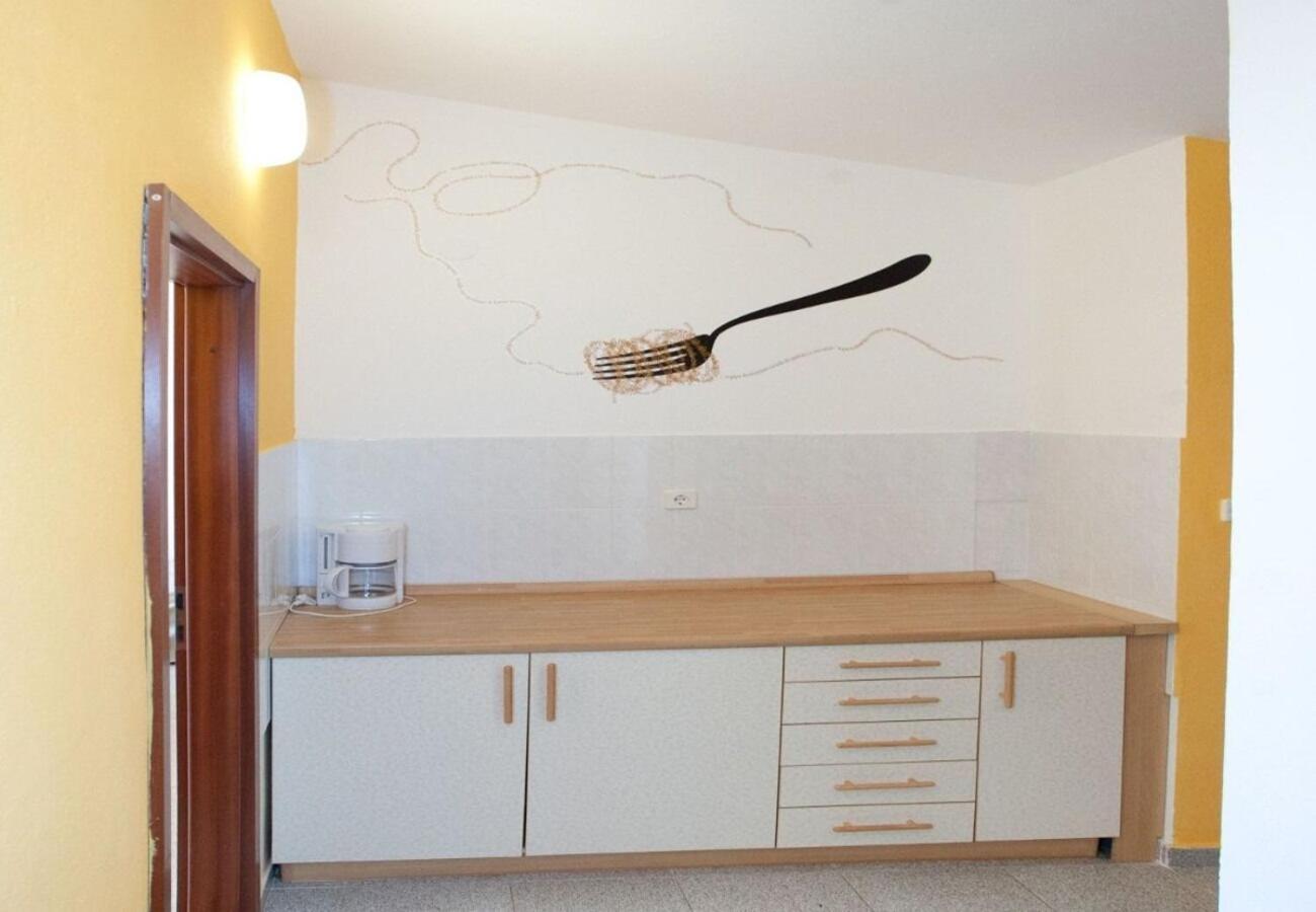 Apartments Filip Трогир Экстерьер фото